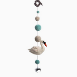 Décoration cygne avec pompon bleu