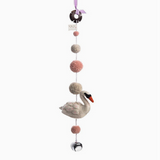 Décoration cygne avec pompon rose